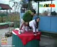 На даче жена делает минет и трахается