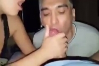 Казахский пидор при своей жене сосет член соседу